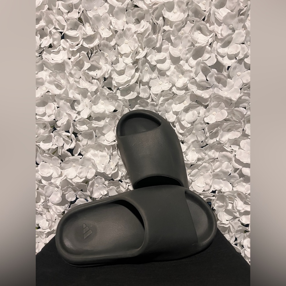 Yeezy Slide Sandals in Charcoal Black